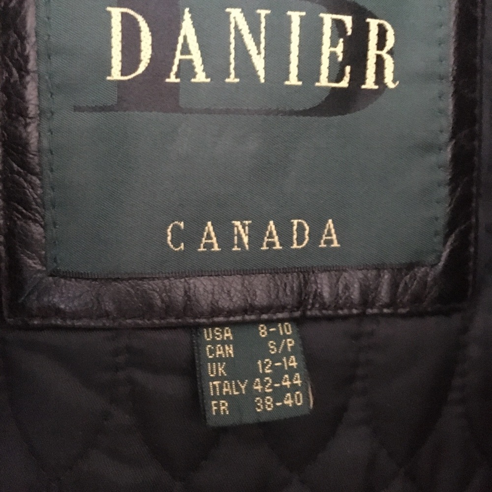 Women’s black leather coat with liner - Picture 5 of 7